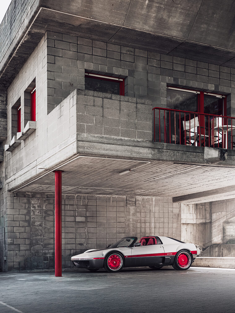 Bertone Runabout at Villa Gontero: Peak Italian Artistic and Stylistic Expression